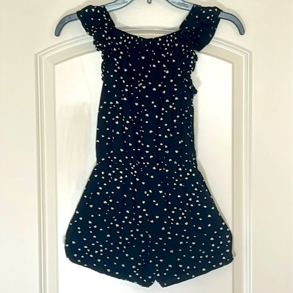 Oshkosh Black Romper w/Hearts Size 7